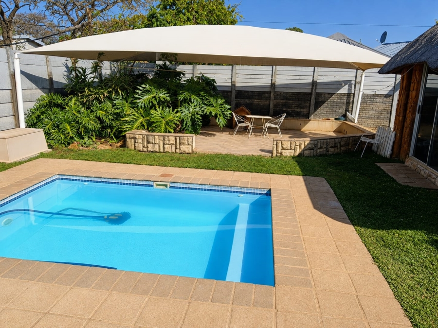 3 Bedroom Property for Sale in Geelhoutpark North West